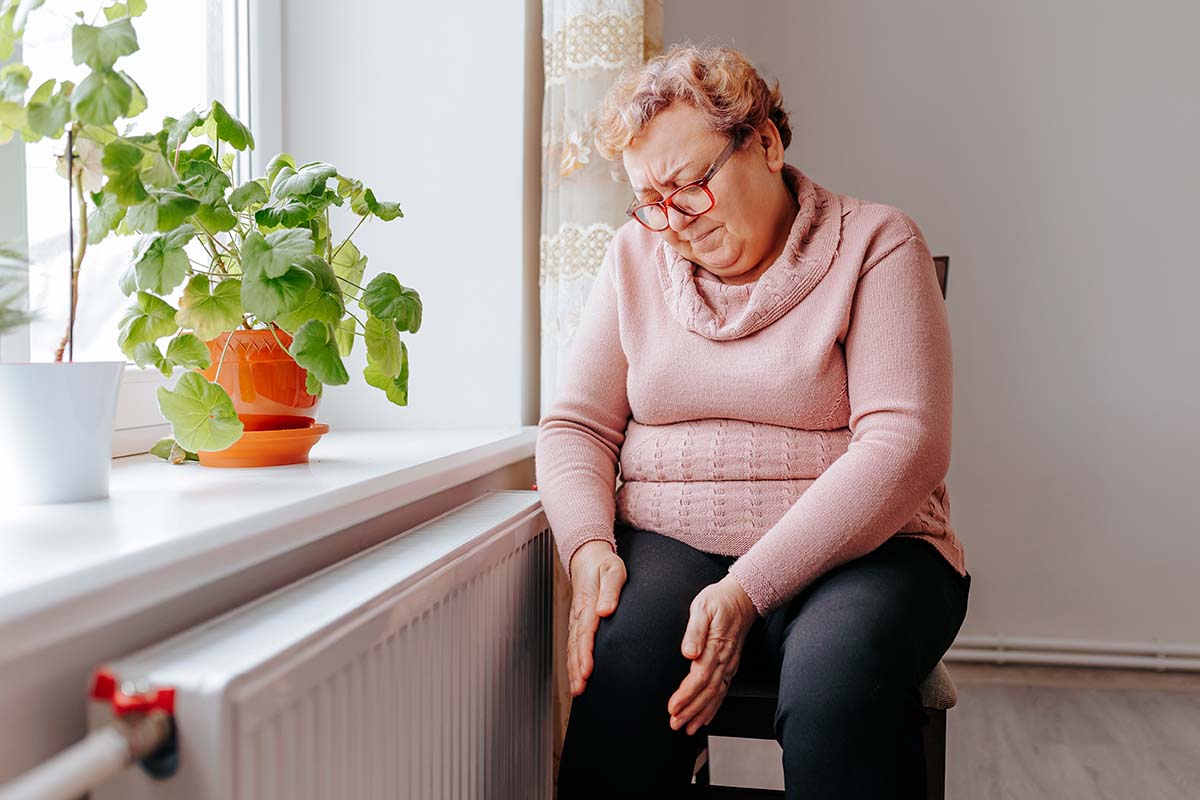 Woman in La Canada Flintridge experiencing intermittent claudication, a common symptom of Peripheral Artery Disease