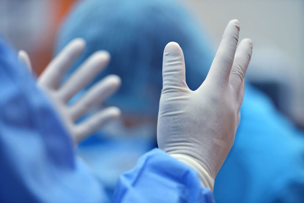Specialist in Century City performing a minimally invasive procedure for Peripheral Artery Disease treatment