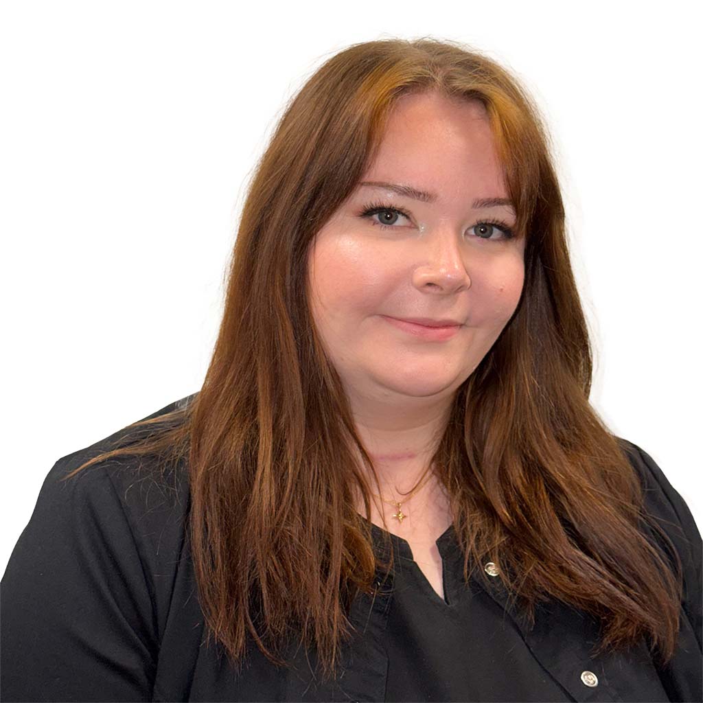 Mia, front receptionist at SCMSC